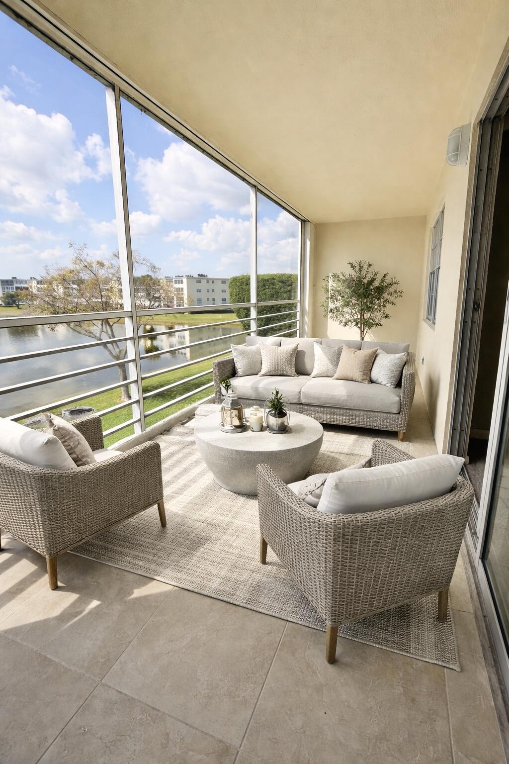 CORNWALL AT CENTURY VILLAGE CONDO - Residential Lease