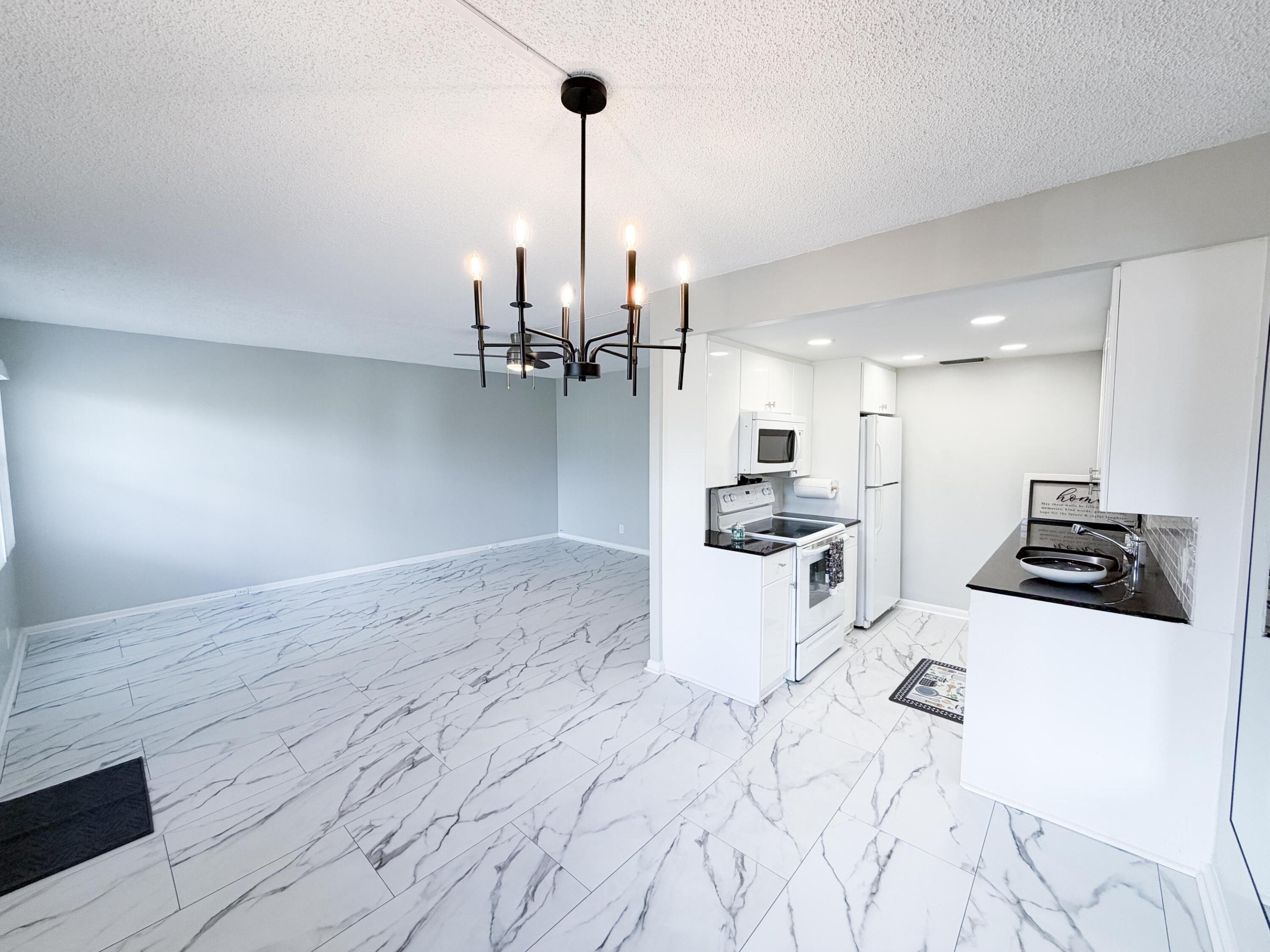 CORNWALL AT CENTURY VILLAGE CONDO - Residential Lease