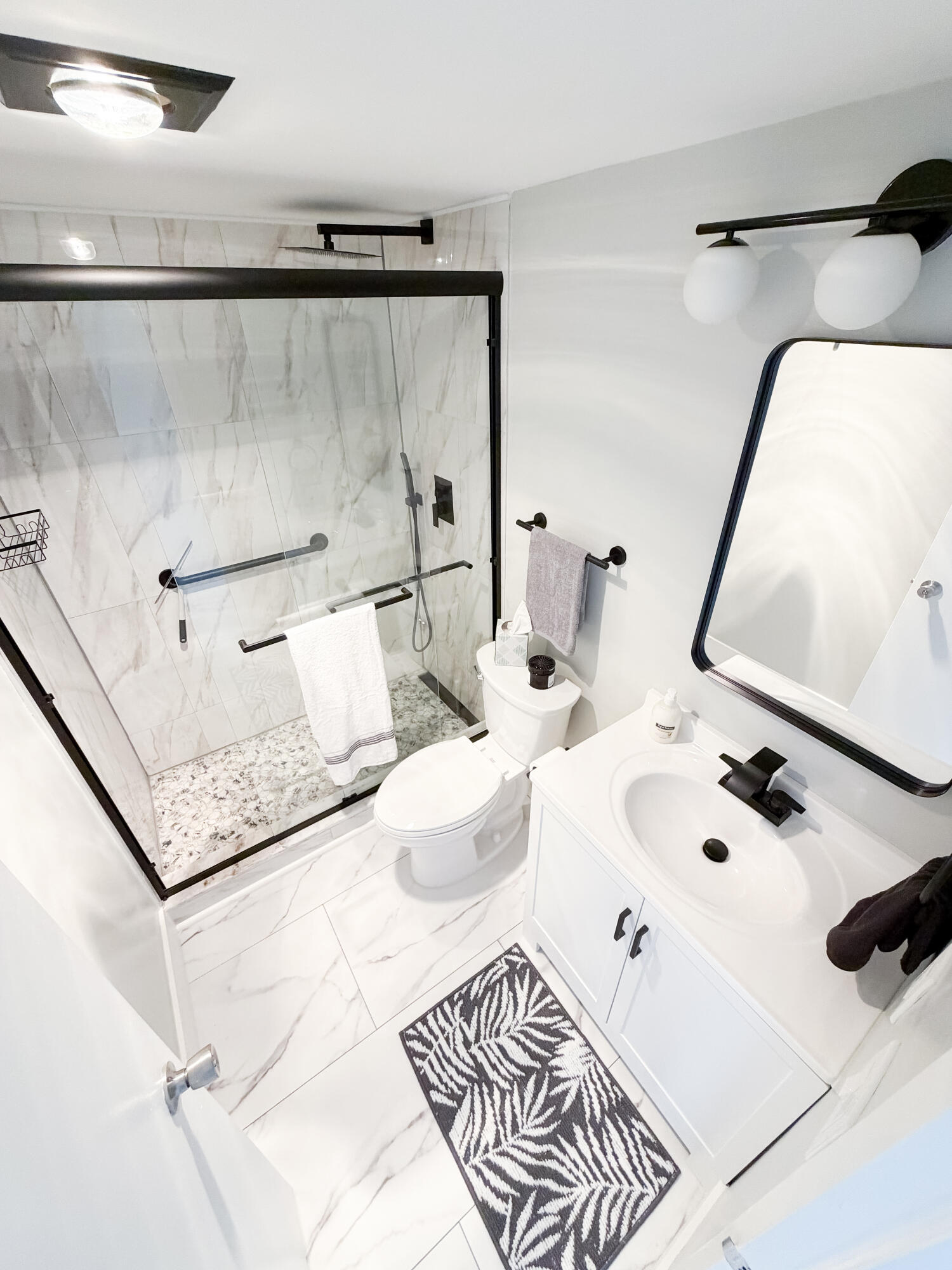 CORNWALL AT CENTURY VILLAGE CONDO - Residential Lease