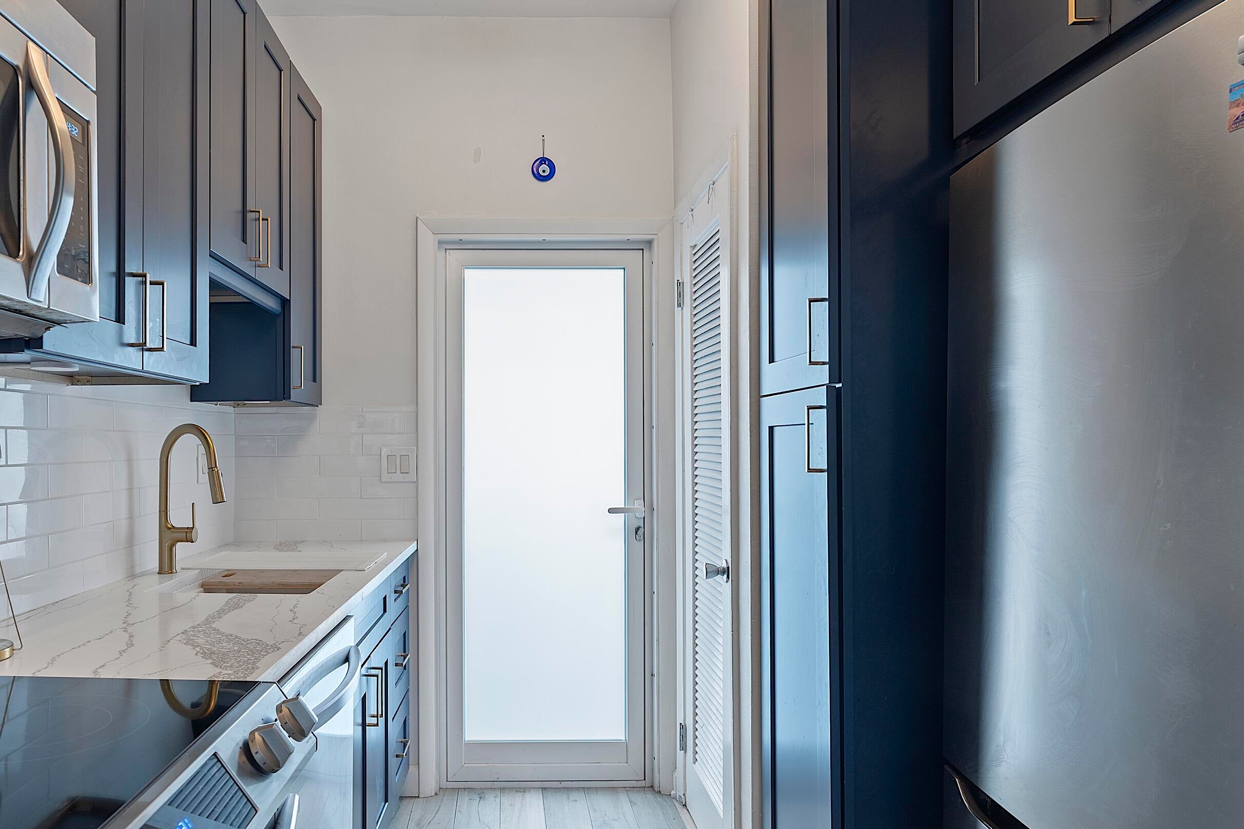 3250 NE 28TH Street 105
