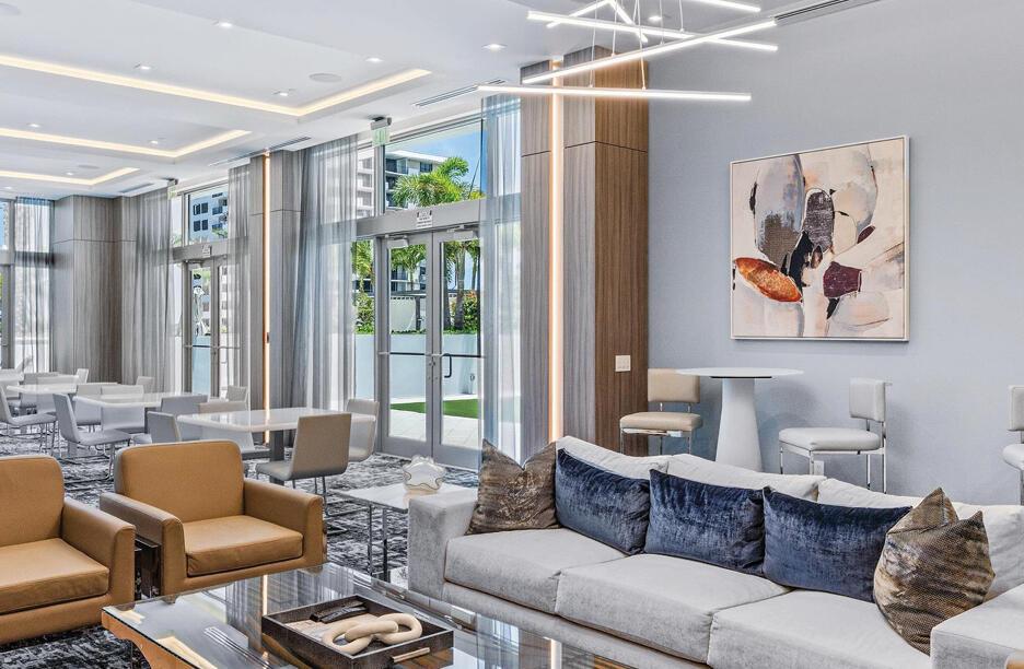 WATER CLUB - Residential