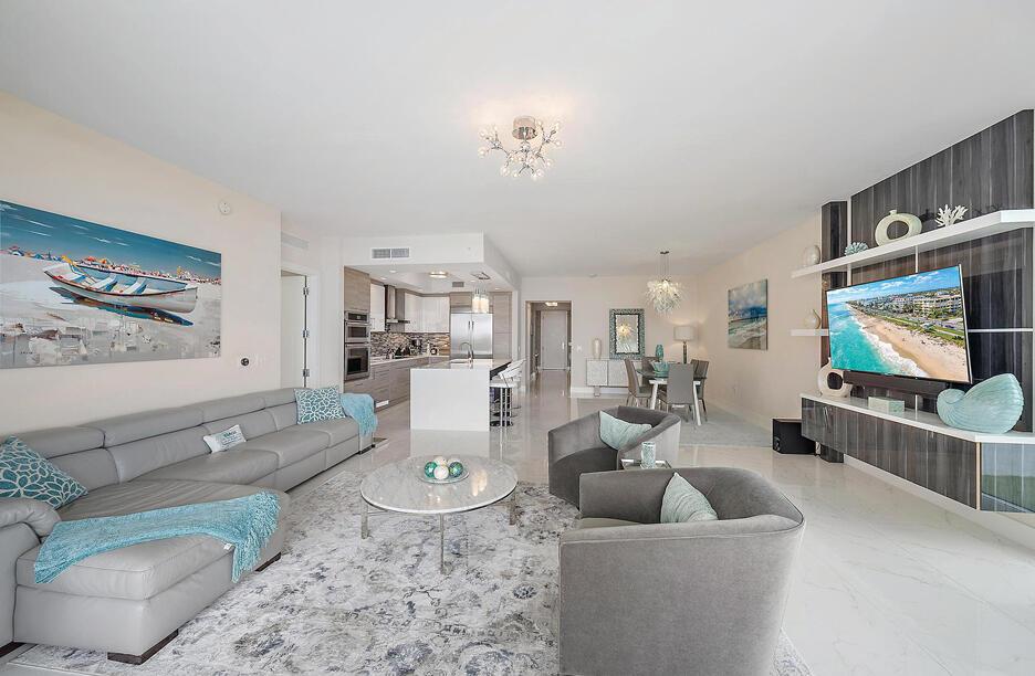 WATER CLUB - Residential