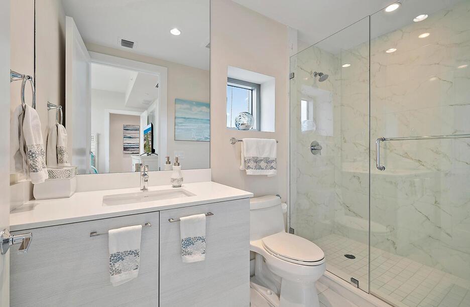 WATER CLUB - Residential