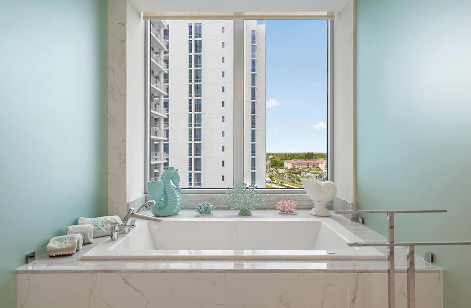 WATER CLUB - Residential