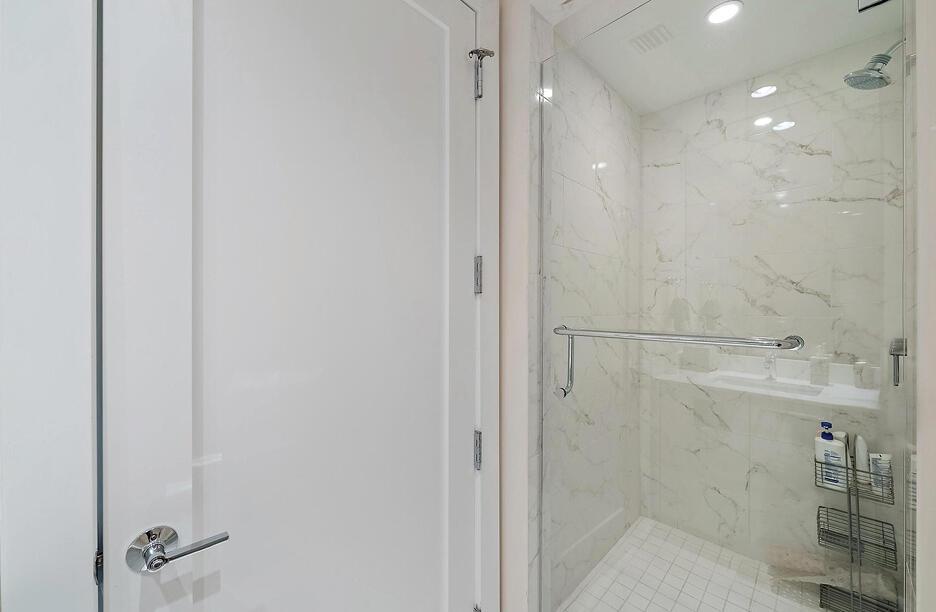 WATER CLUB - Residential