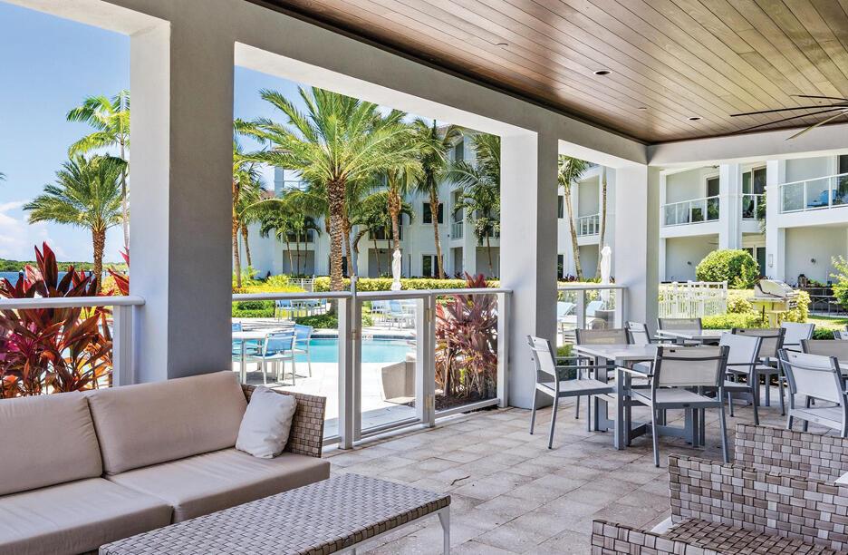 WATER CLUB - Residential