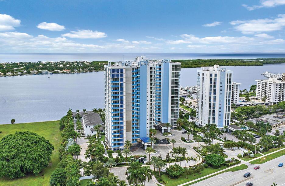 WATER CLUB - Residential