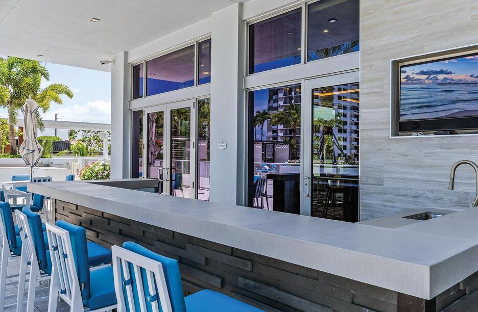 WATER CLUB - Residential