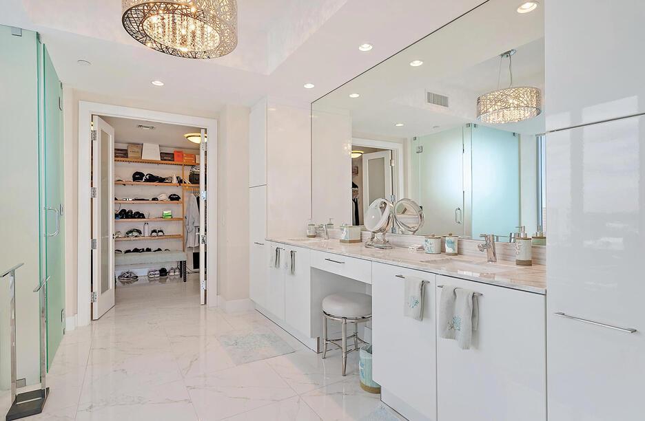 WATER CLUB - Residential