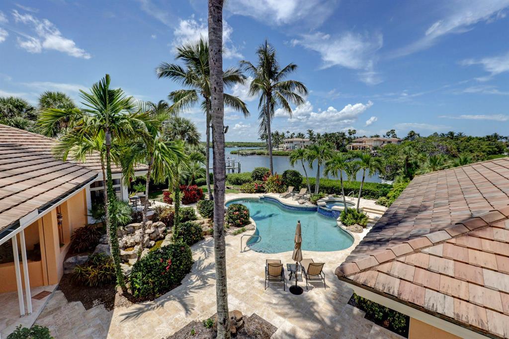 SAILFISH POINT - Residential