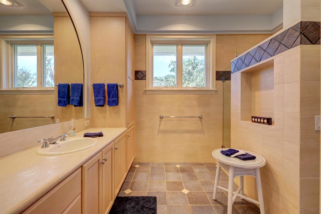 SAILFISH POINT - Residential