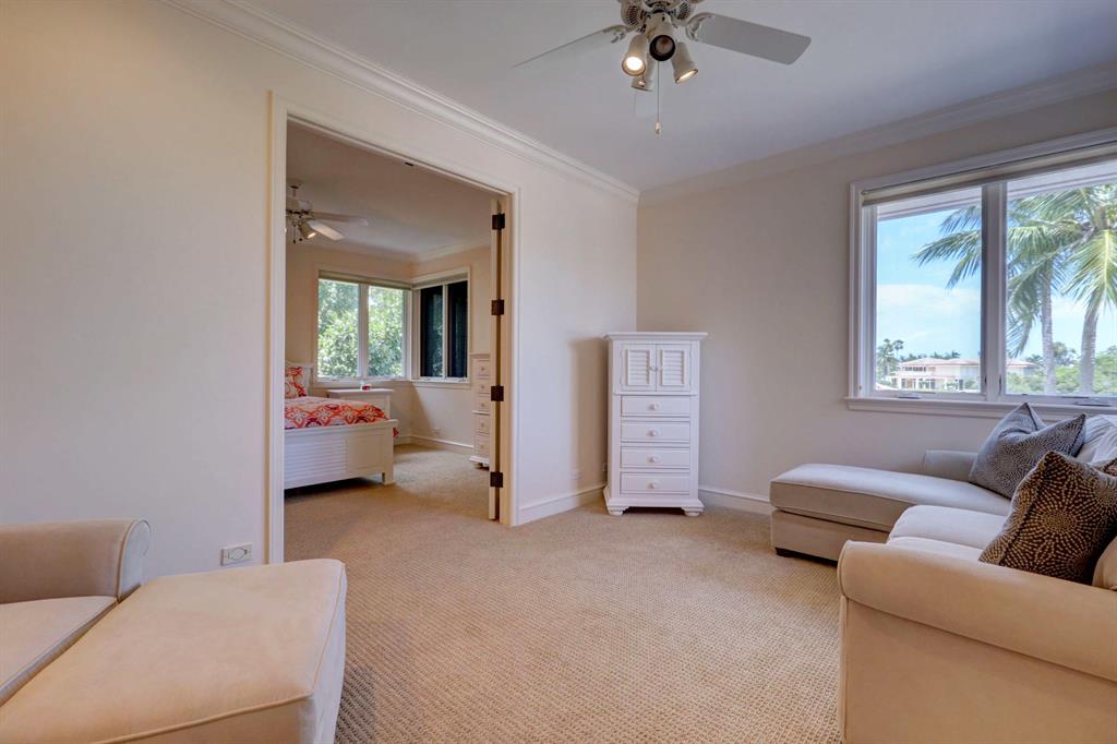 SAILFISH POINT - Residential