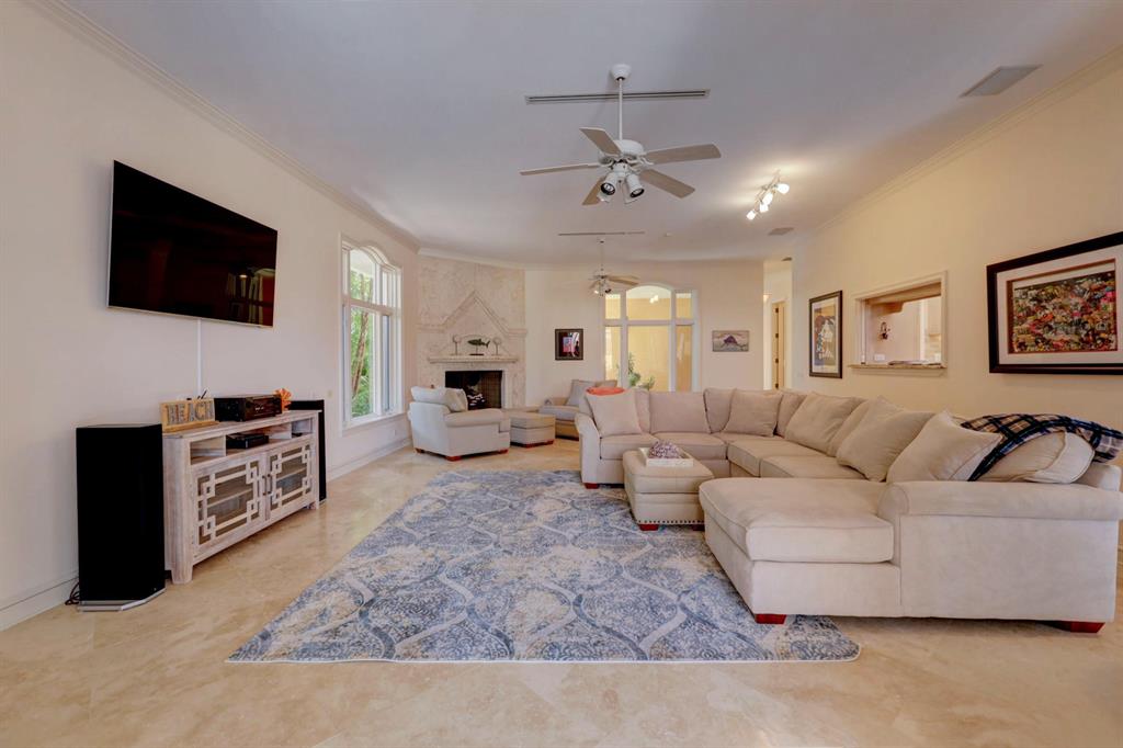 SAILFISH POINT - Residential