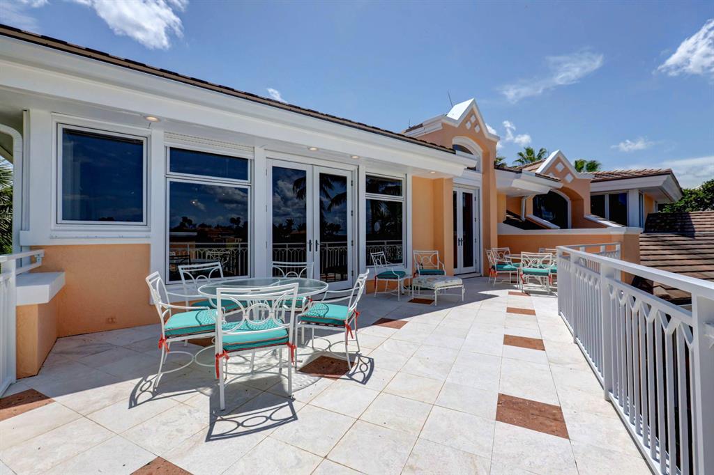 SAILFISH POINT - Residential