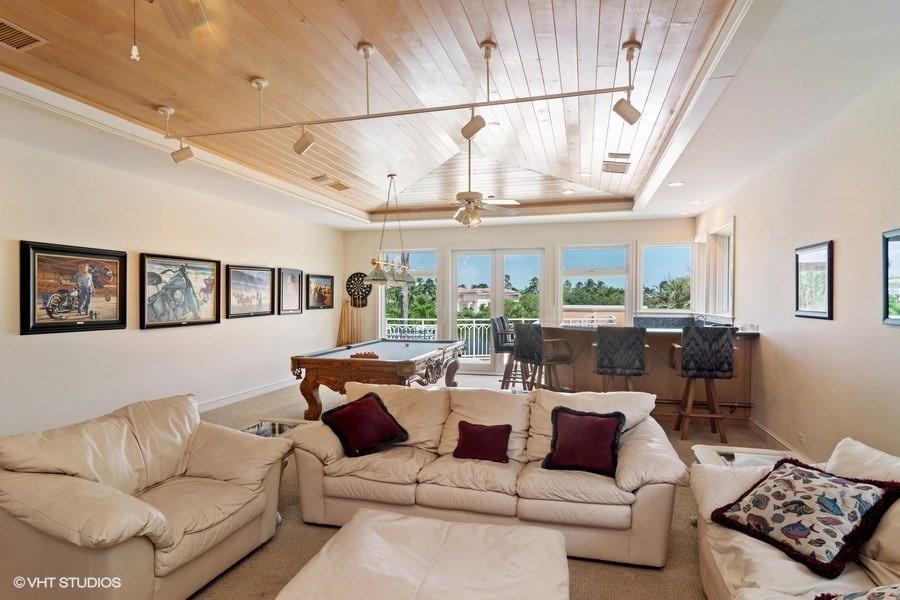 SAILFISH POINT - Residential