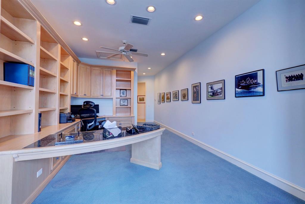 SAILFISH POINT - Residential