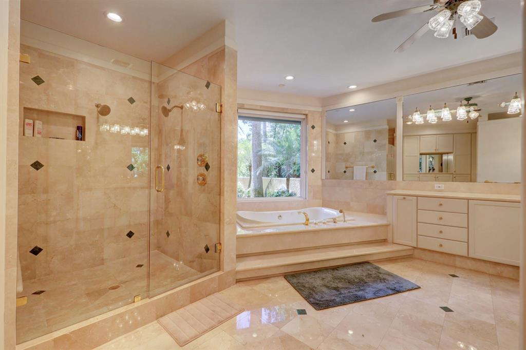 SAILFISH POINT - Residential