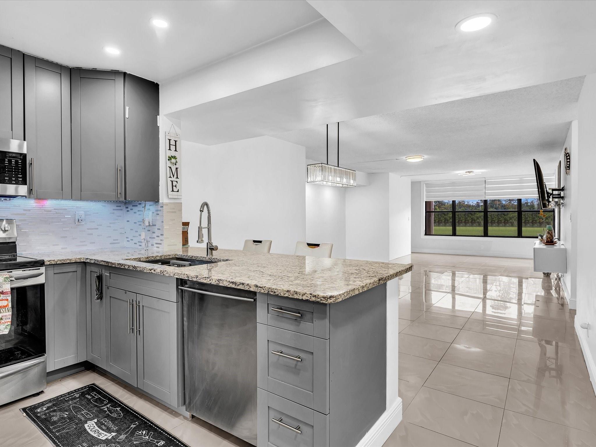 2659 Carambola Cir 106