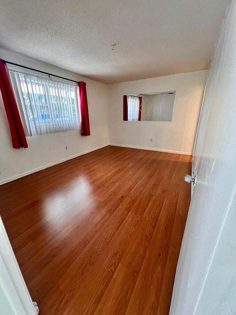 PALM SPRINGS VILLAGE 4 - Residential