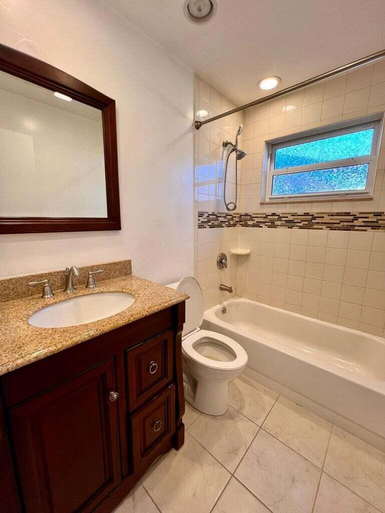 PALM SPRINGS VILLAGE 4 - Residential