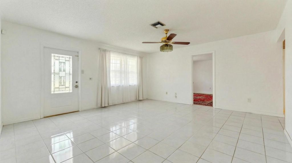 Photo of 428 Alemeda Drive, Palm Springs, FL 33461 (MLS # R11140808)