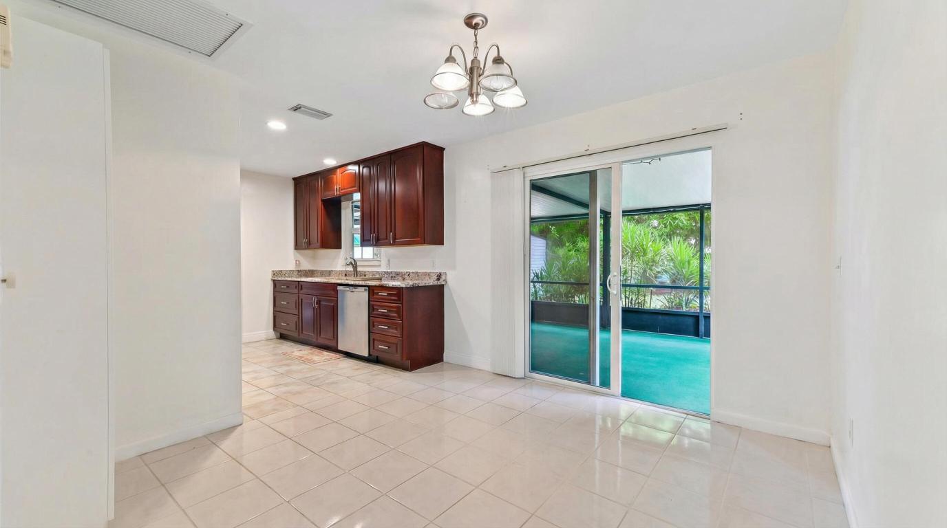 PALM SPRINGS VILLAGE 4 - Residential