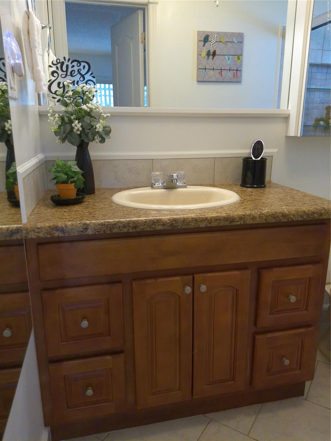 OAKLAND ESTATES 1ST SEC - Residential