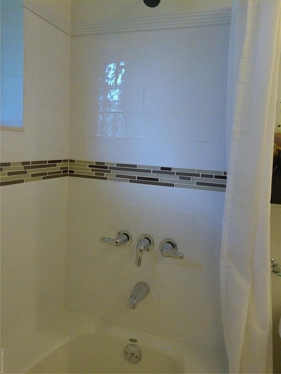 OAKLAND ESTATES 1ST SEC - Residential