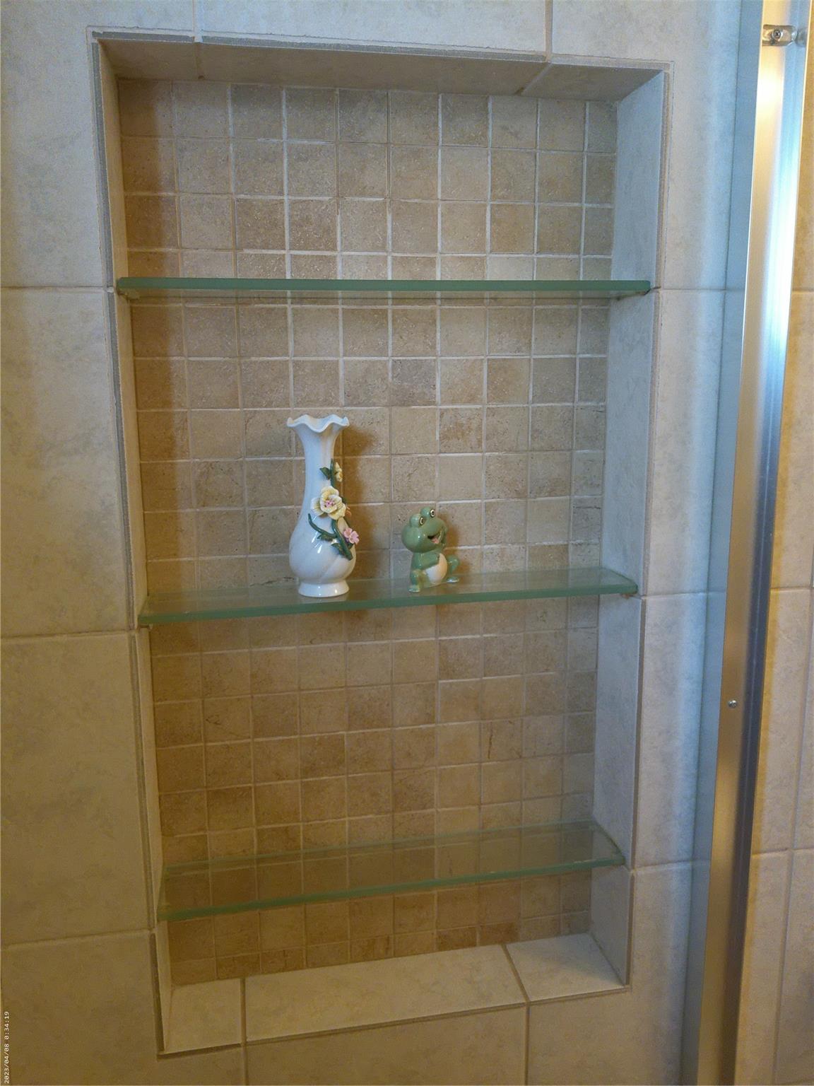 OAKLAND ESTATES 1ST SEC - Residential