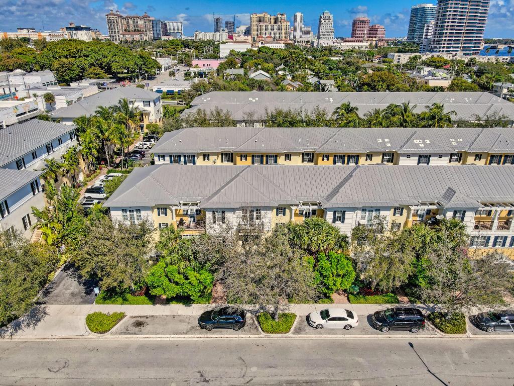 MAGNOLIA COURT - Residential Lease