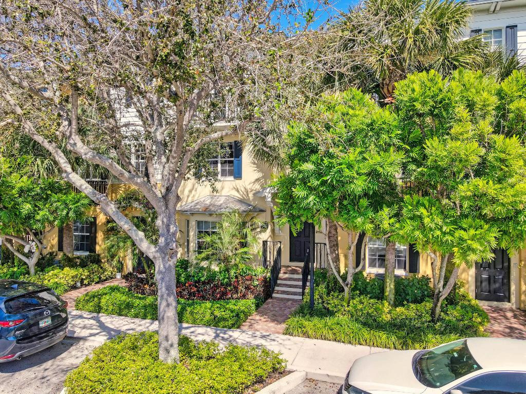 MAGNOLIA COURT - Residential Lease