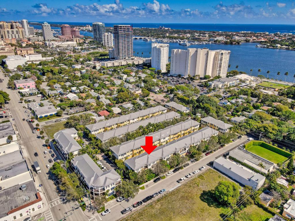 MAGNOLIA COURT - Residential Lease