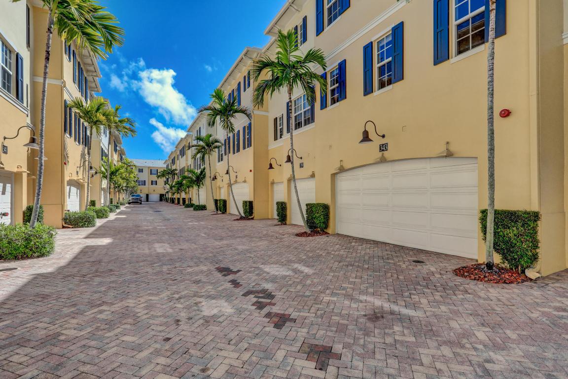 MAGNOLIA COURT - Residential Lease