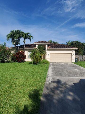 LOCATION LOCATION , GREAT NEIGHBORHOOD , NO HOA , 1 MILE TO BEACH , NO LESS THEN 90 DAYS LEASE , SEASONAL WITH FURNITURE