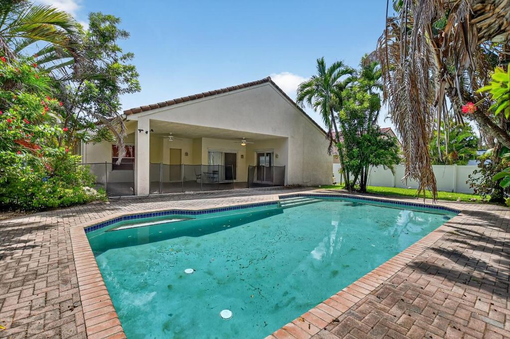 Photo of 3511 NW 4th Avenue, Boca Raton, FL 33431 (MLS # R11109455)