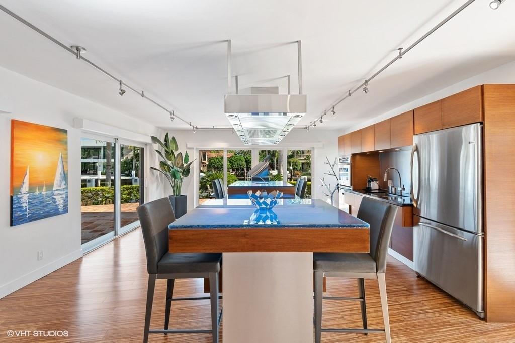 LAGUNA ISLE 40-1 B - Residential