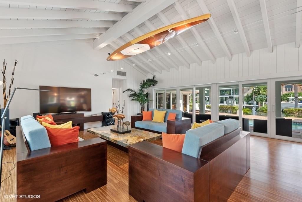 LAGUNA ISLE 40-1 B - Residential