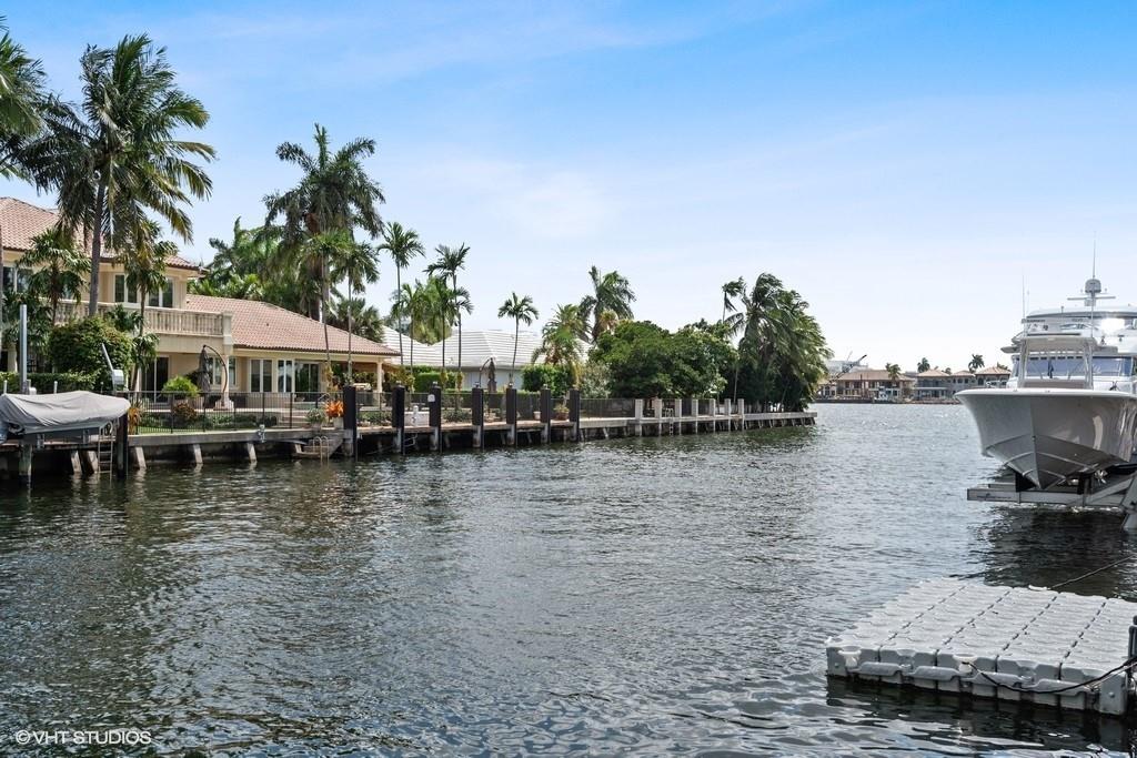 LAGUNA ISLE 40-1 B - Residential