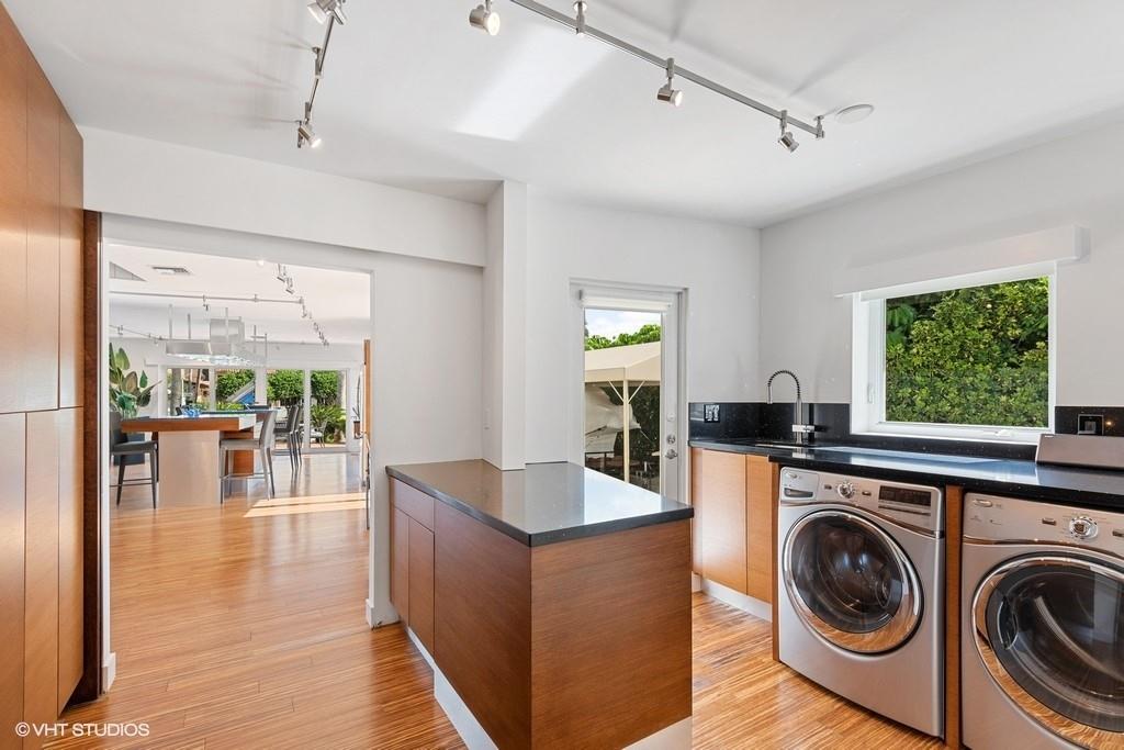 LAGUNA ISLE 40-1 B - Residential