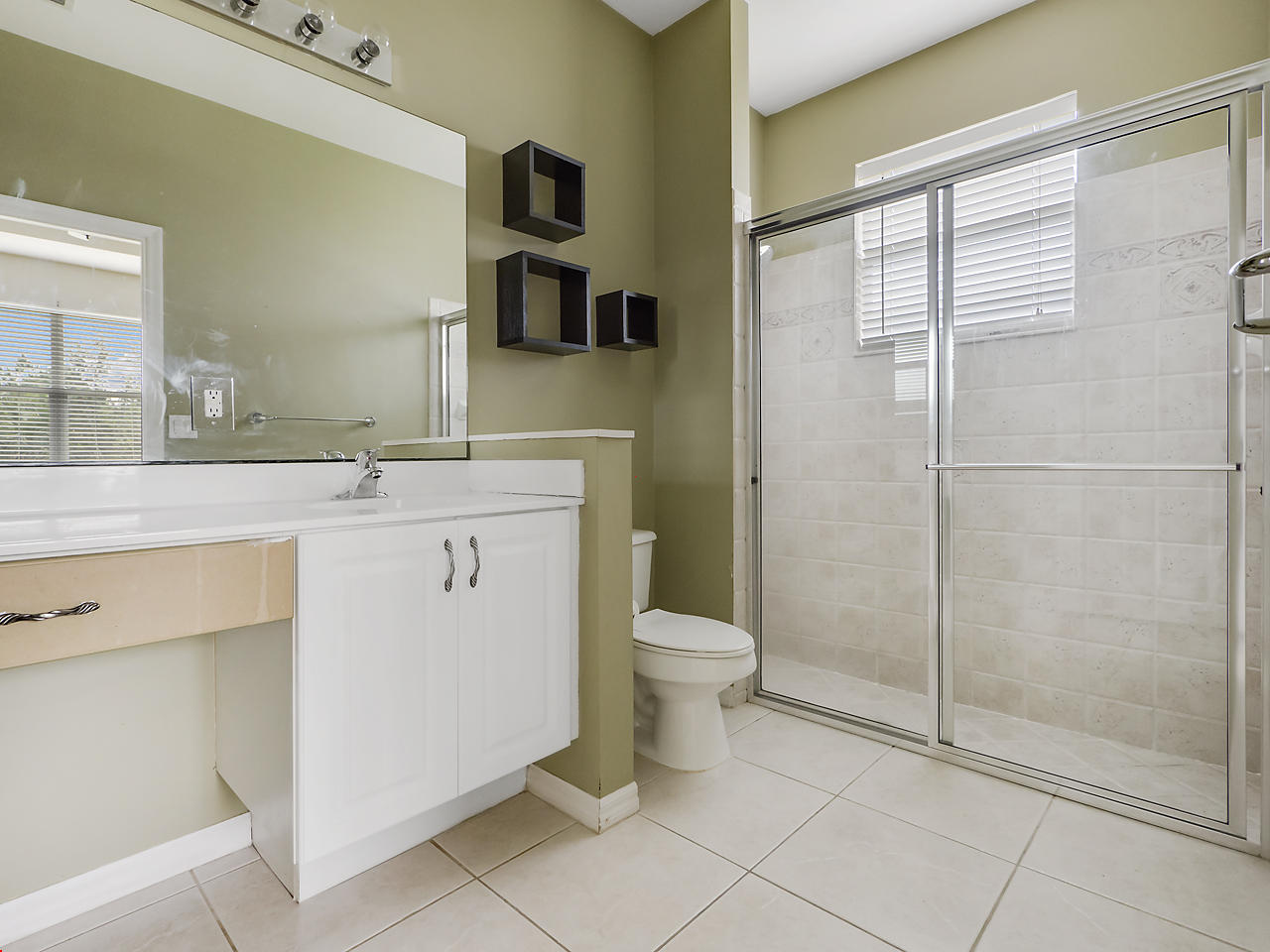 LAKEFOREST AT ST LUCIE WEST VIII - Residential Lease