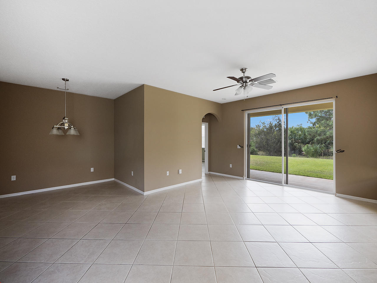 LAKEFOREST AT ST LUCIE WEST VIII - Residential Lease