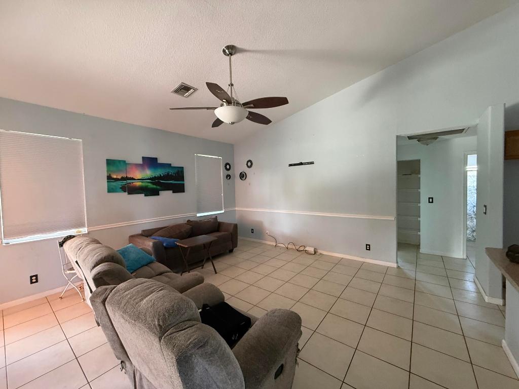 PORT ST LUCIE SECTION 21 - Residential