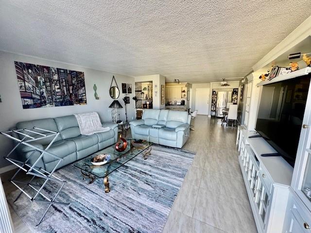 801 S Ocean Dr 303