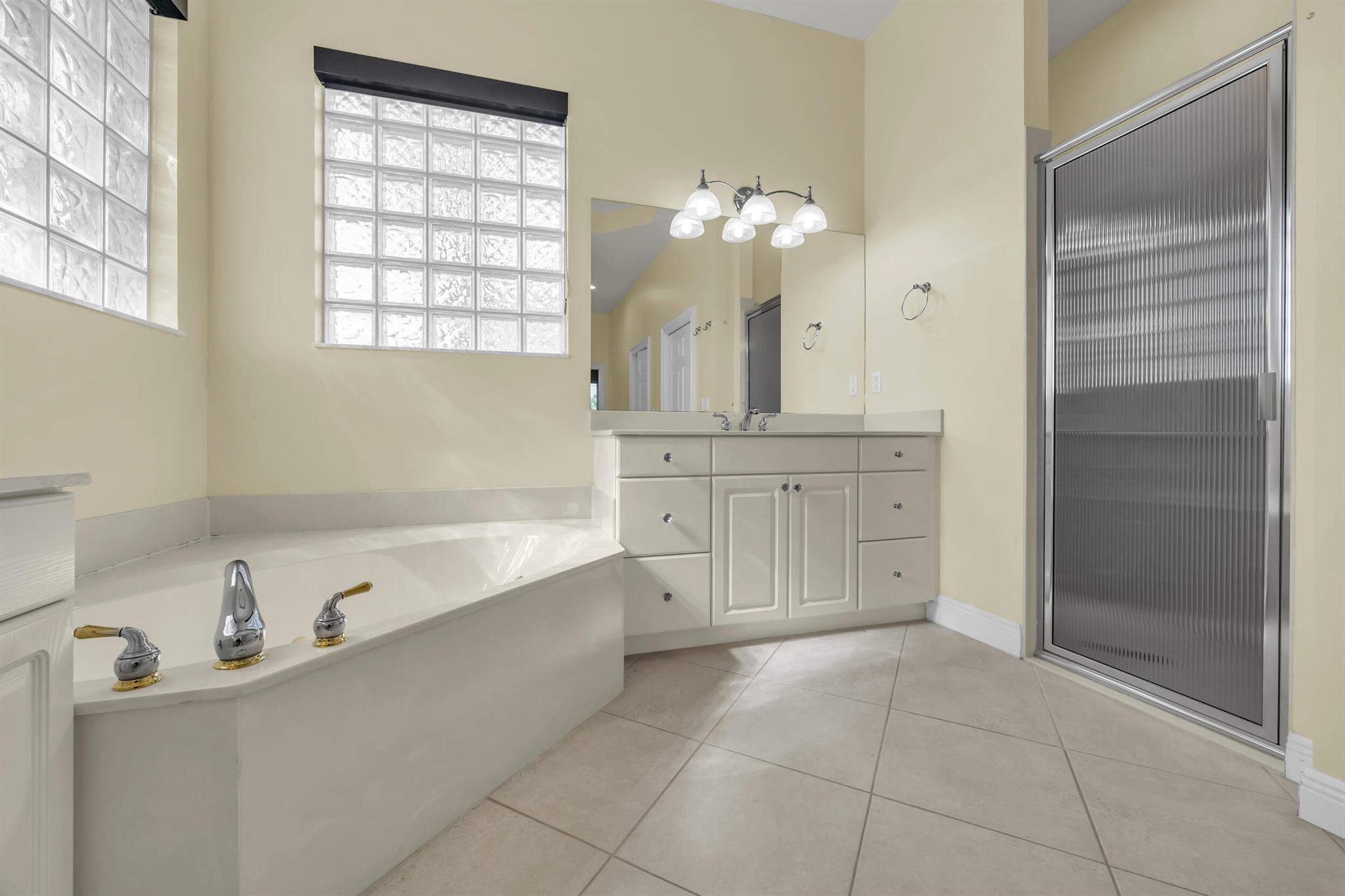 HOBE SOUND GOLF CLUB - Residential