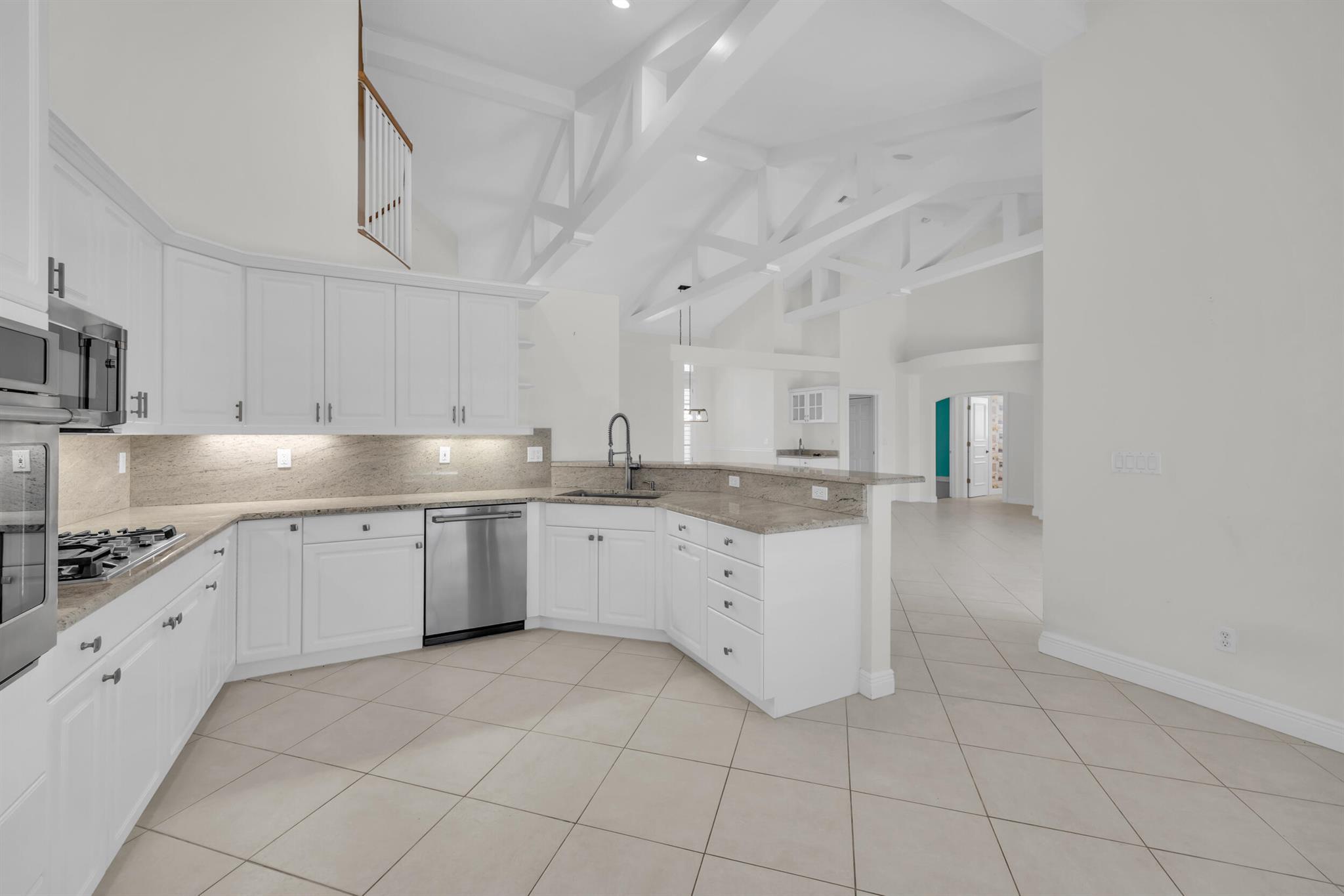 HOBE SOUND GOLF CLUB - Residential