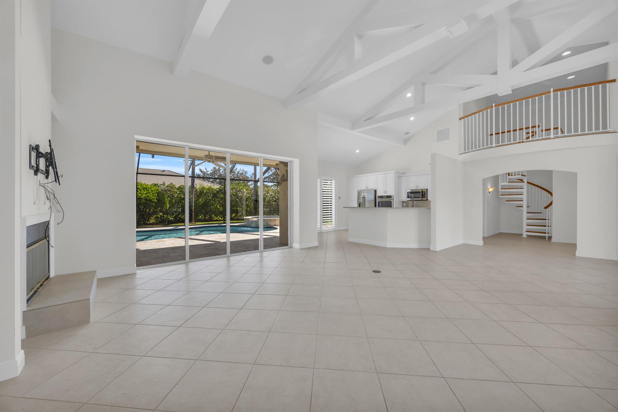 HOBE SOUND GOLF CLUB - Residential