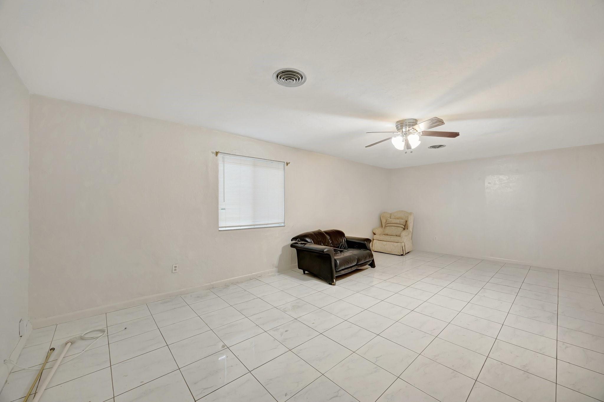 15720 SW 104th Ave