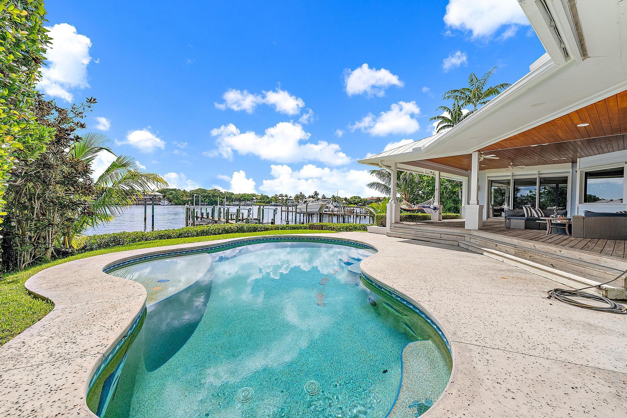MARINER CAY YACHT CLUB - Residential
