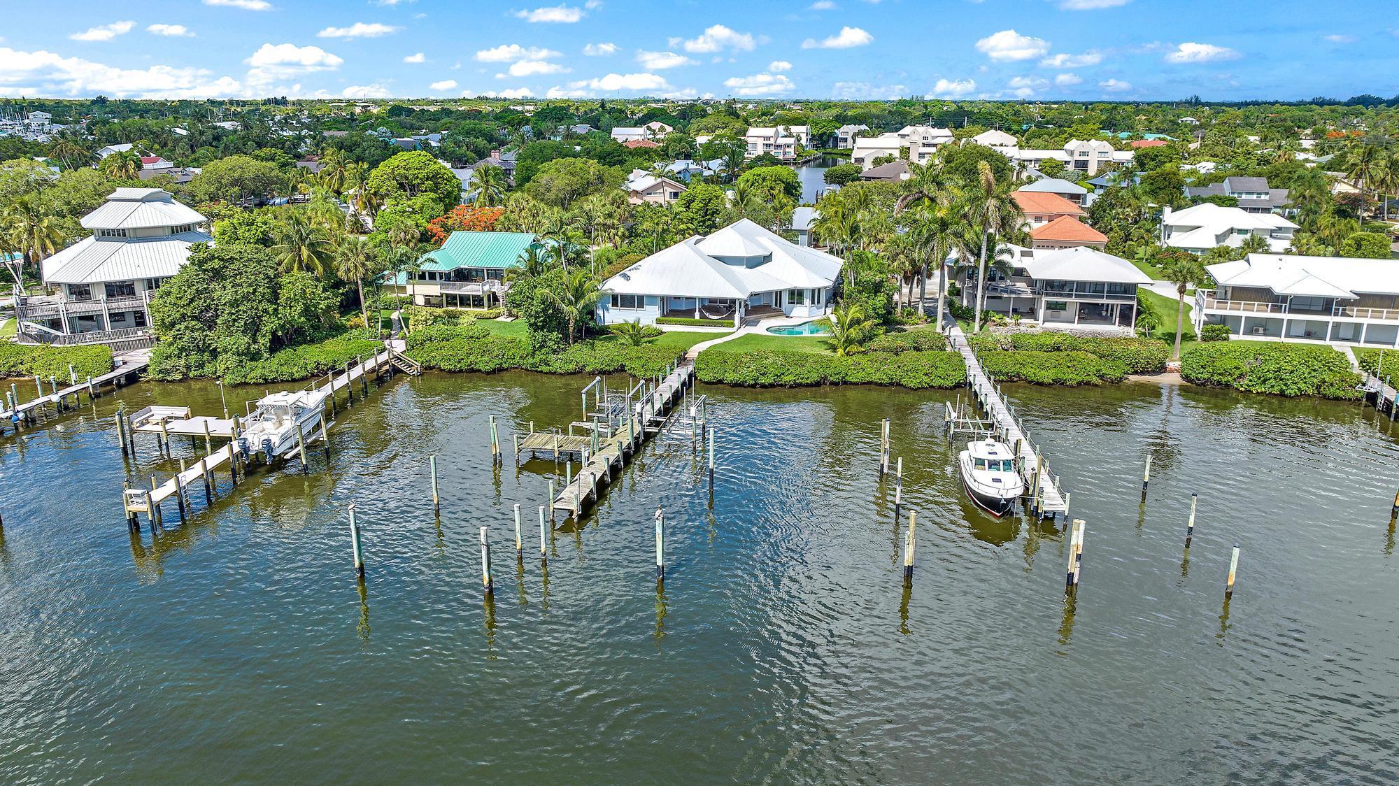 MARINER CAY YACHT CLUB - Residential