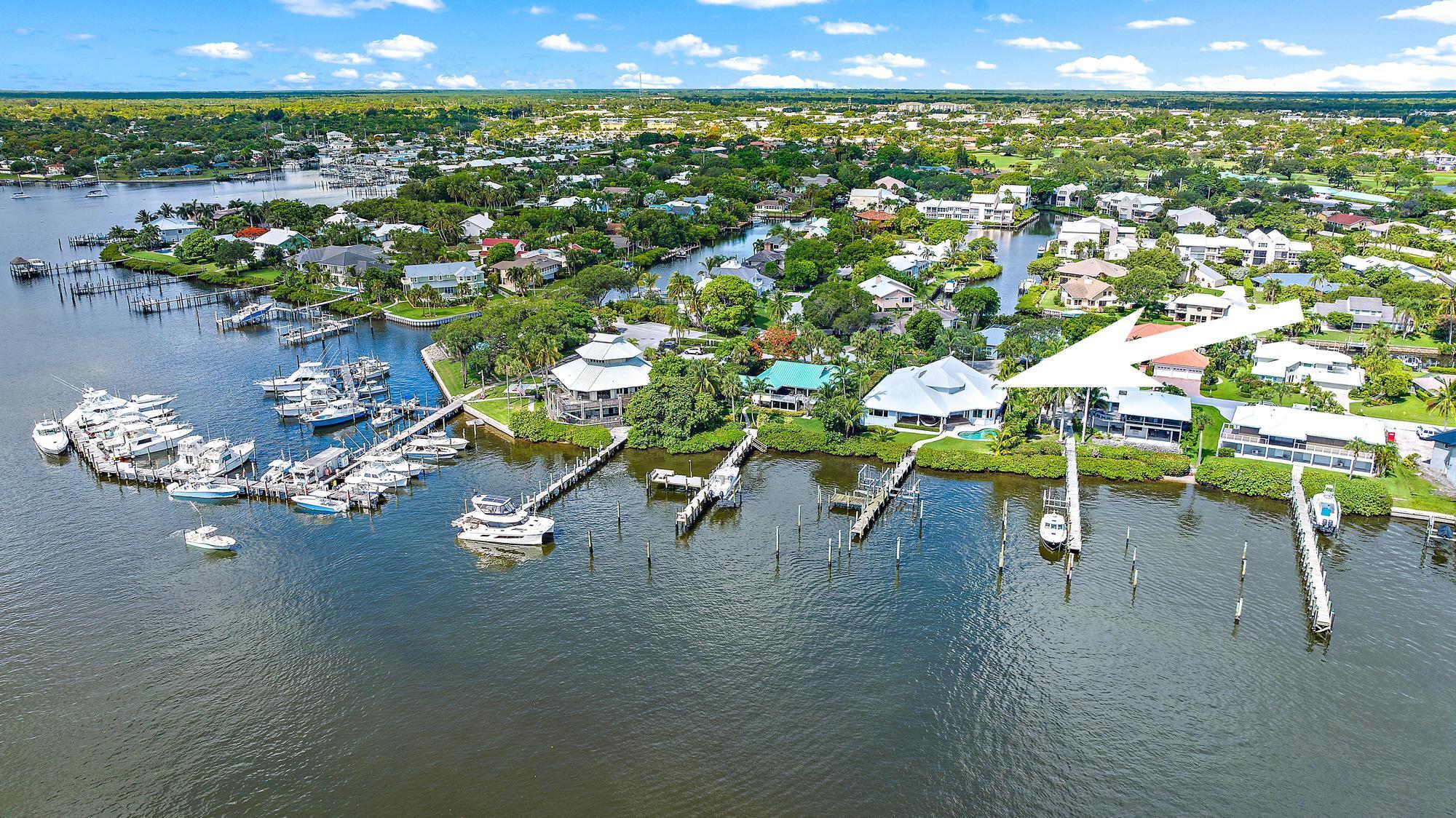 MARINER CAY YACHT CLUB - Residential